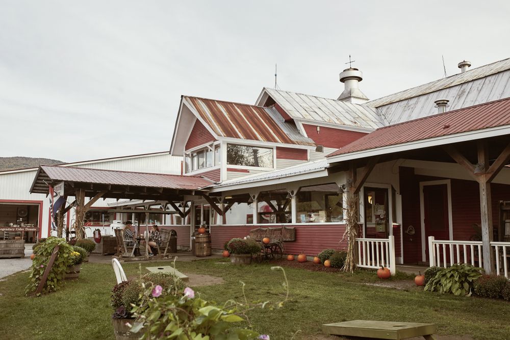 Facade of Cold Hollow Cider Mill