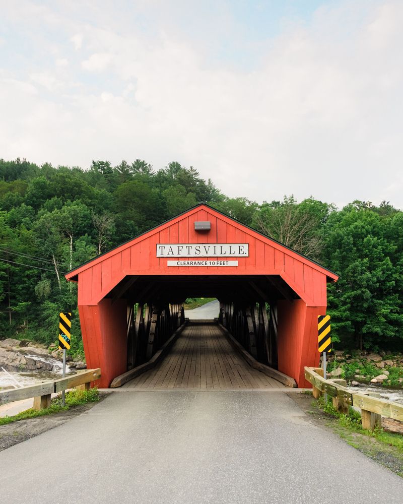 Exterior of the Taftsville Covered Bridge
