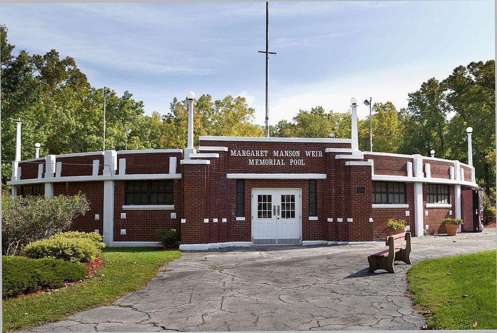 Exterior of Marland Heights Park & Margaret Manson Weir Memorial Pool
