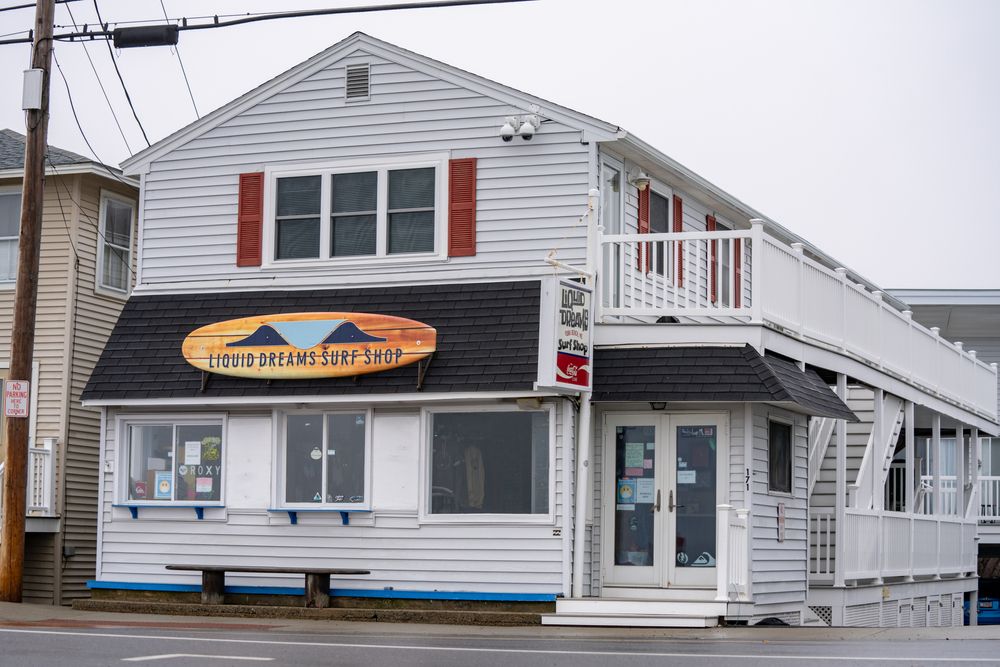 A surf shop at Long Sands Beach