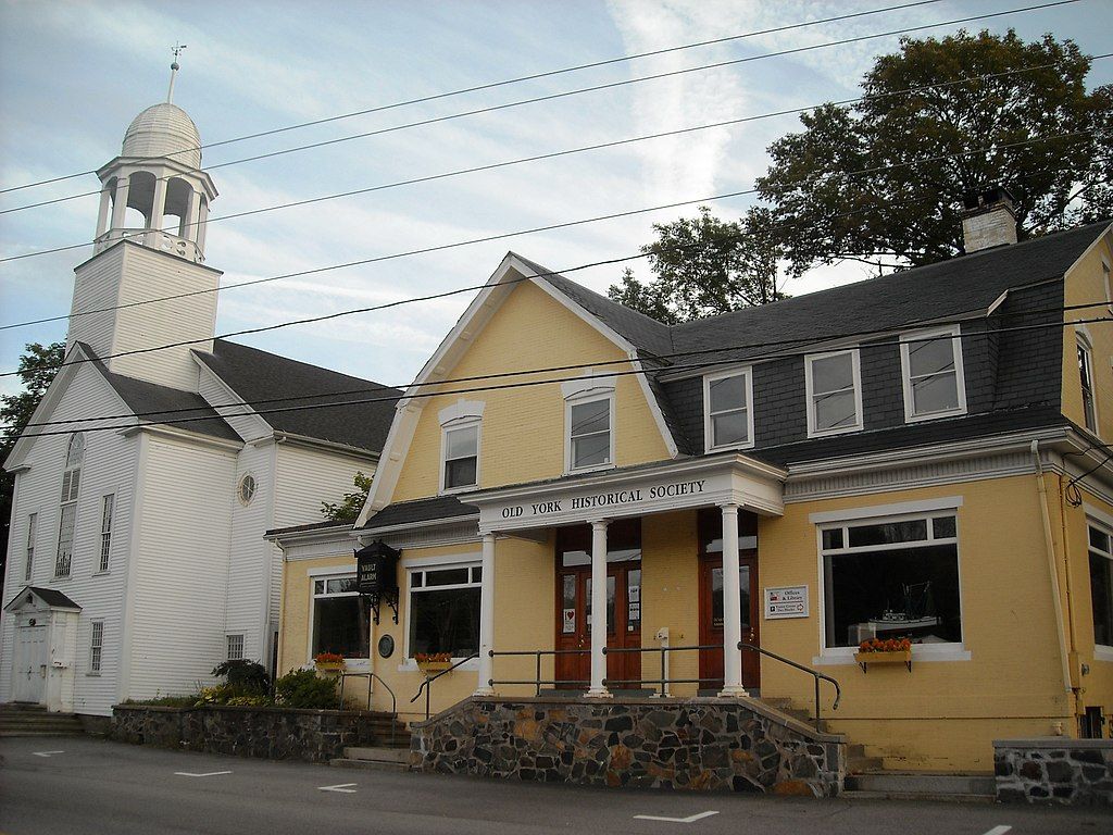 Exterior of Old York Historical Society