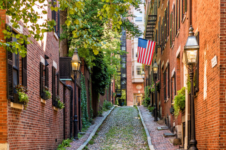 Cobblestone charm meets historic grandeur on Acorn Street, one of Boston’s most picturesque avenues.