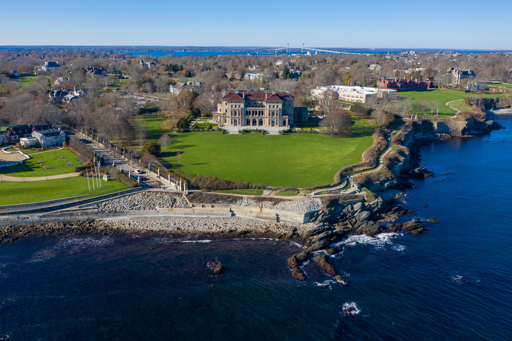 Newport Cliff Walk, Rhode Island in New England