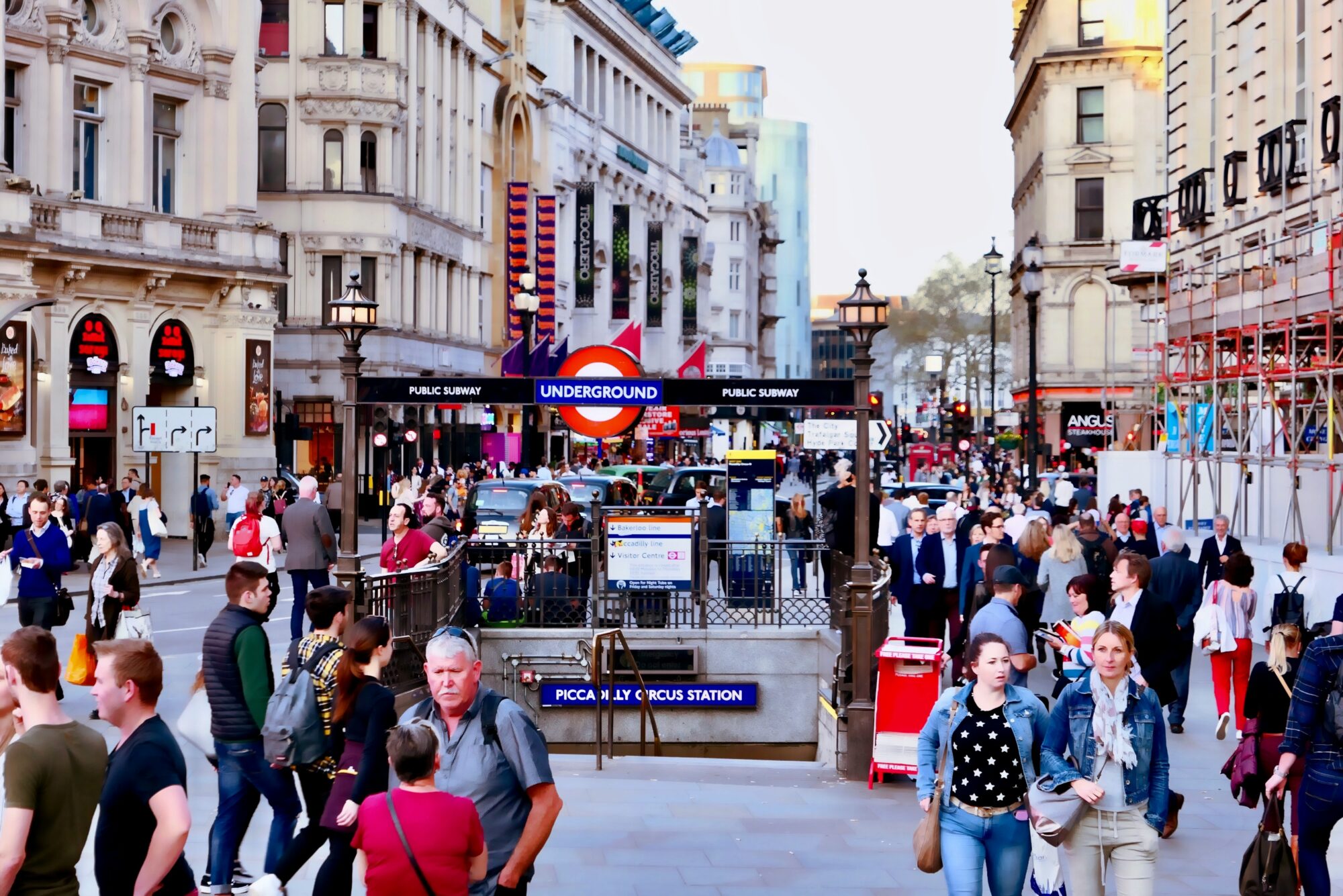 Piccadilly Circus